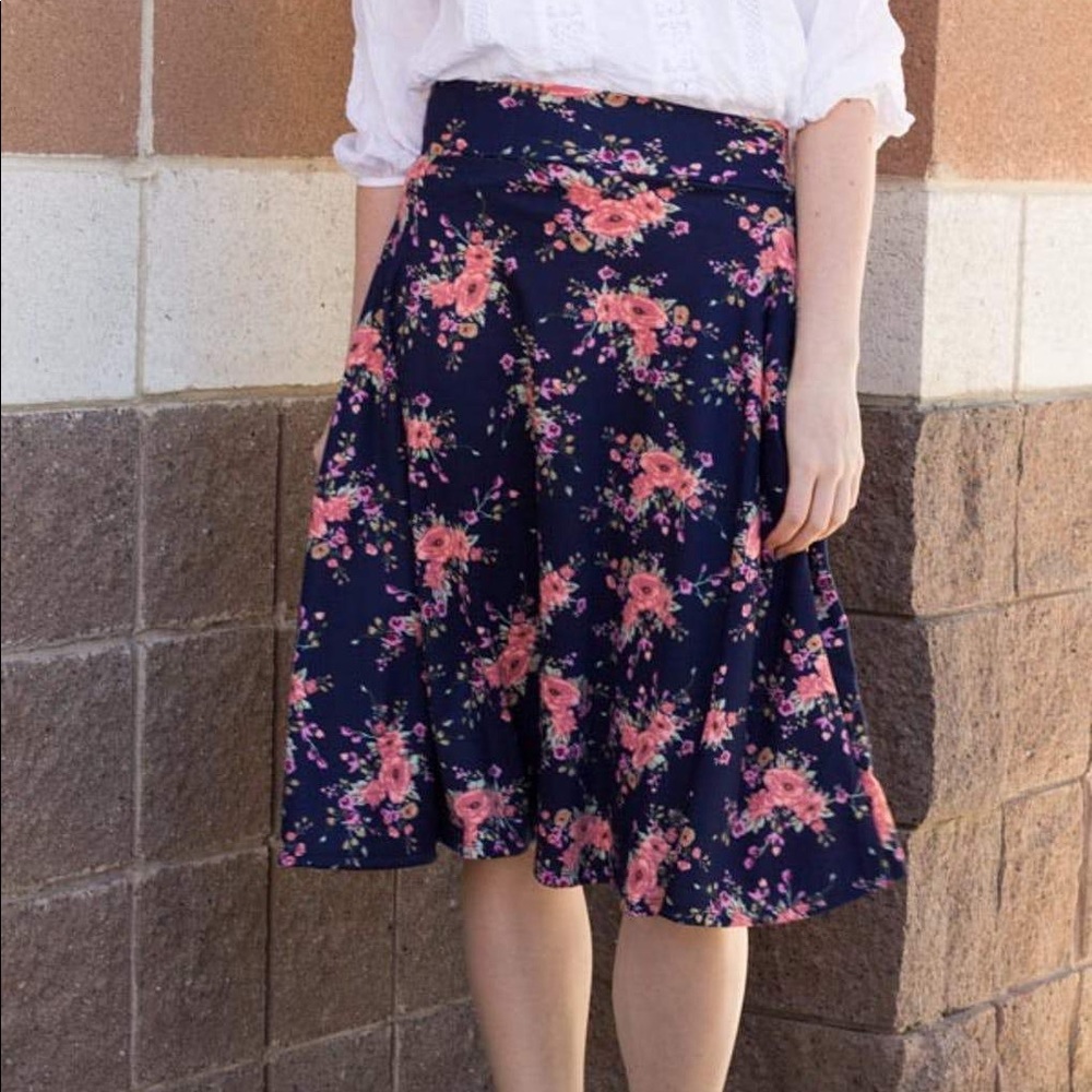 Agnes & Dora Floral on Navy Midi Skirt Pockets New With Tags